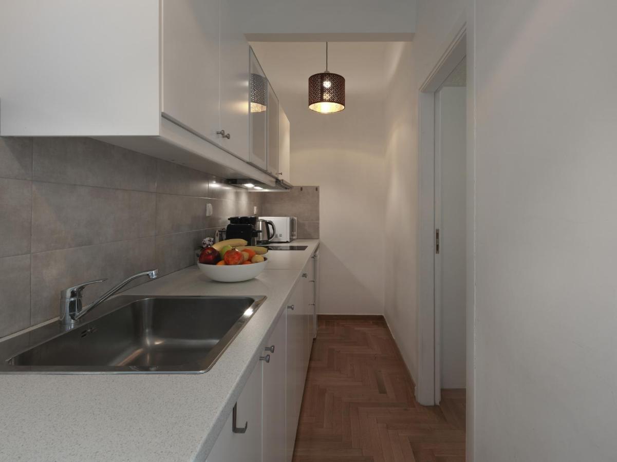 Beautiful Athenian Apartment Next To The Center 외부 사진